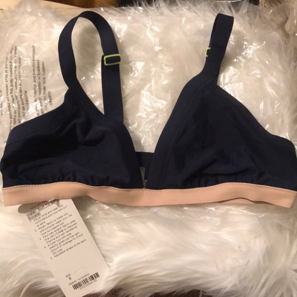 Lululemon surf to sand bikini top